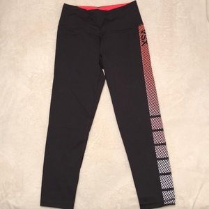 Victoria’s Secret Sport Capri Leggings